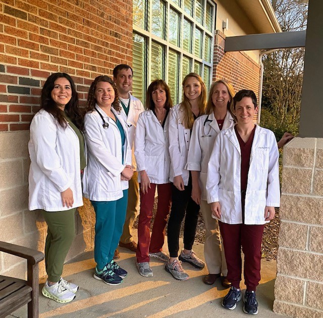 Veterinarian In Greensboro, NC 27455 North Elm Animal Hospital